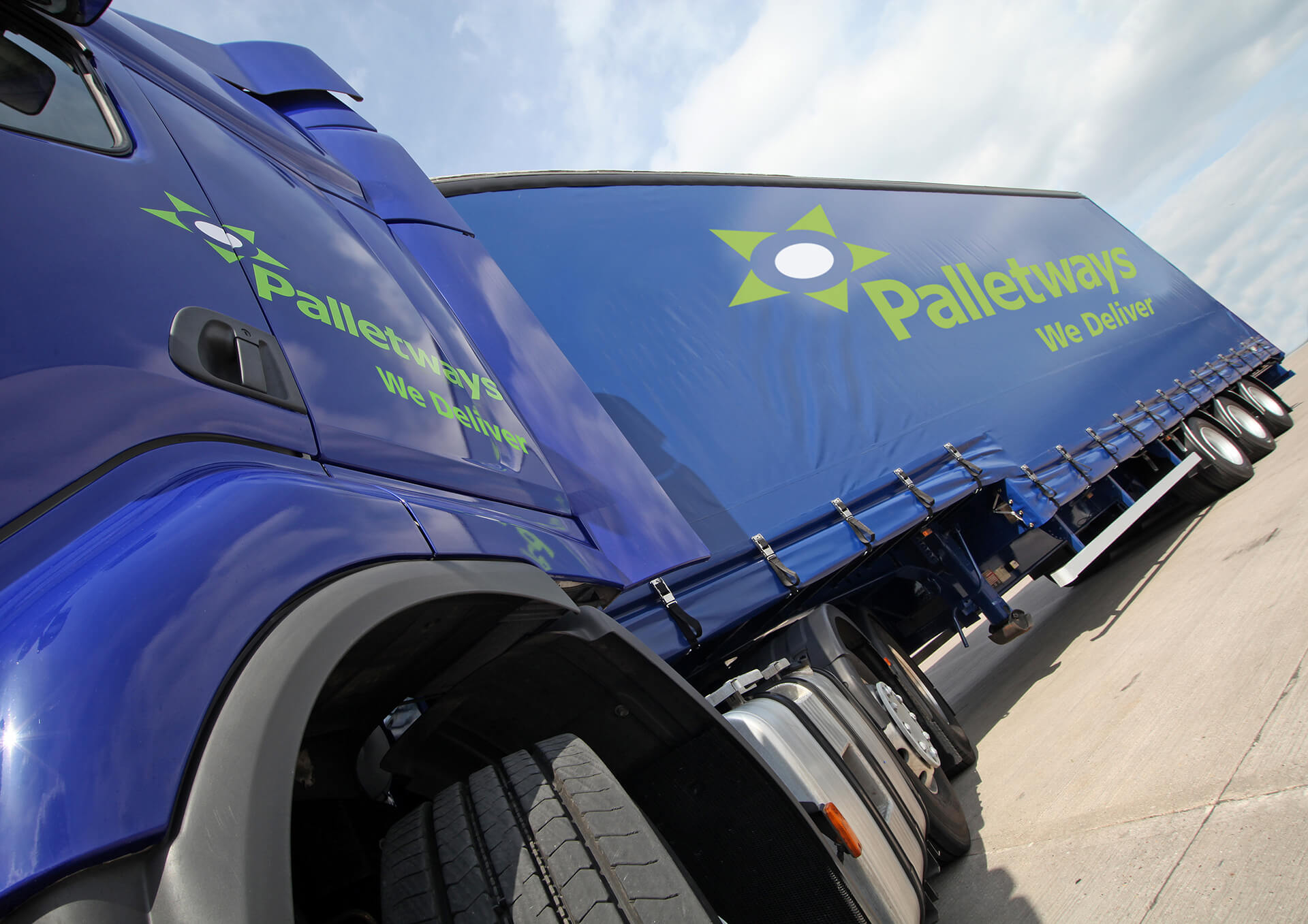 Palletways Truck