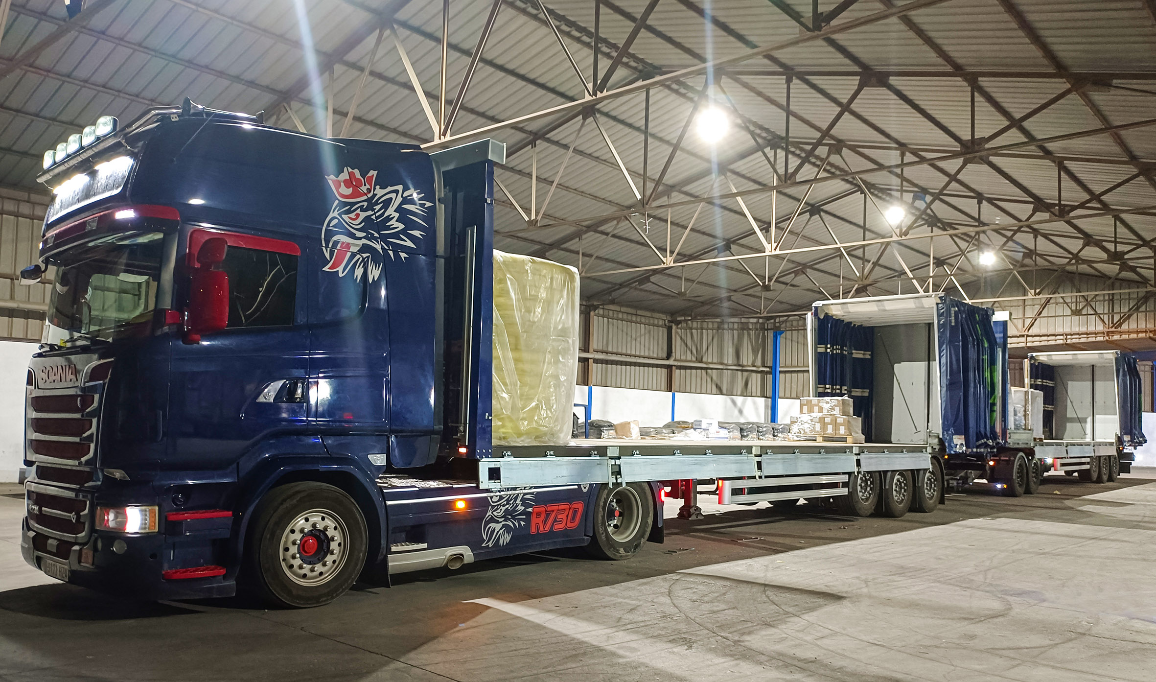 DUOTRAILER-MORAGO-Palletways Iberia - Camión