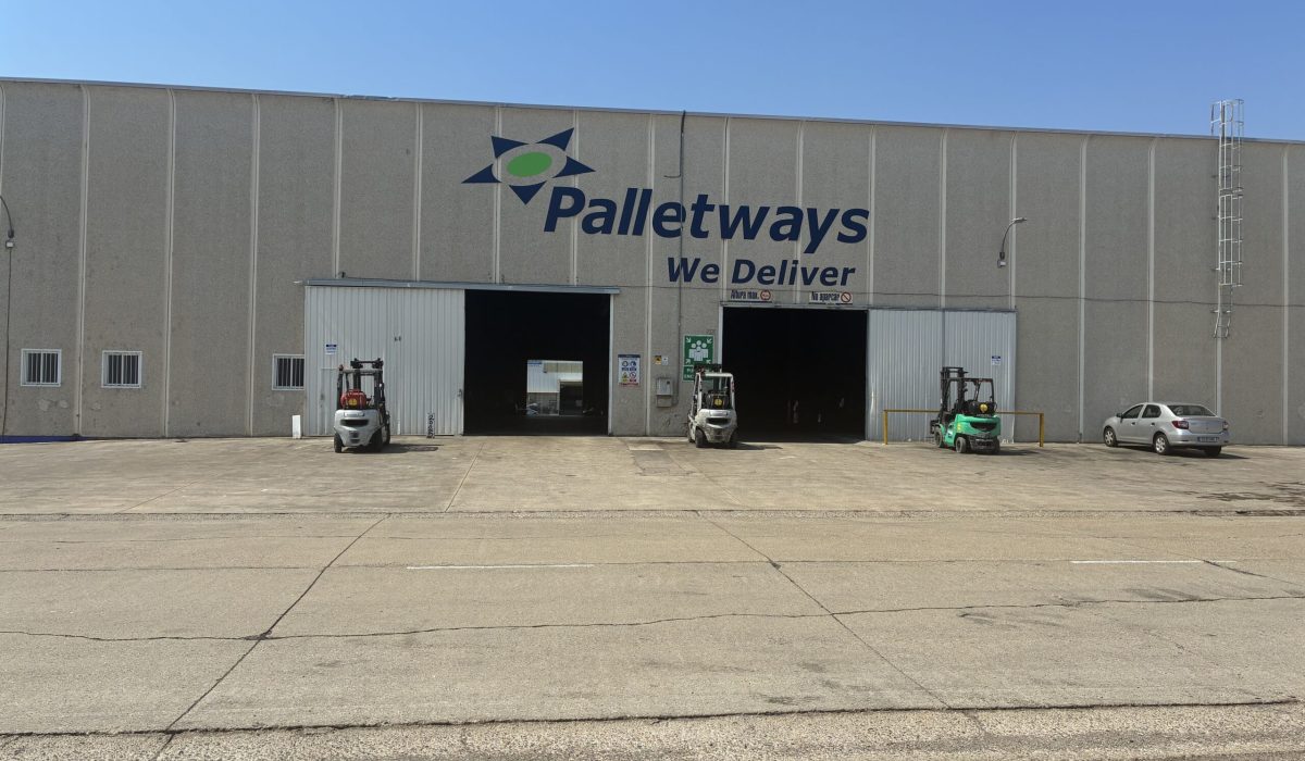 Palletways Iberia celebra el 15 aniversario de su HUB de Zaragoza reforzando su capacidad logística con una ampliación estratégica. reforzando su capacidad logística con una ampliación estratégica.